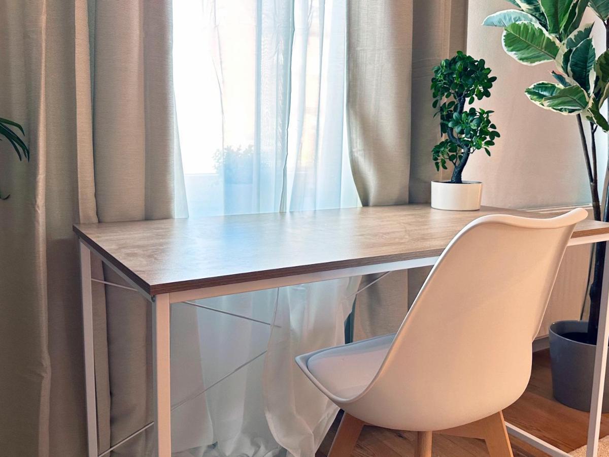 Modernes City-Apartment In Moechengladbach เมินเคงลัดบาค ภายนอก รูปภาพ