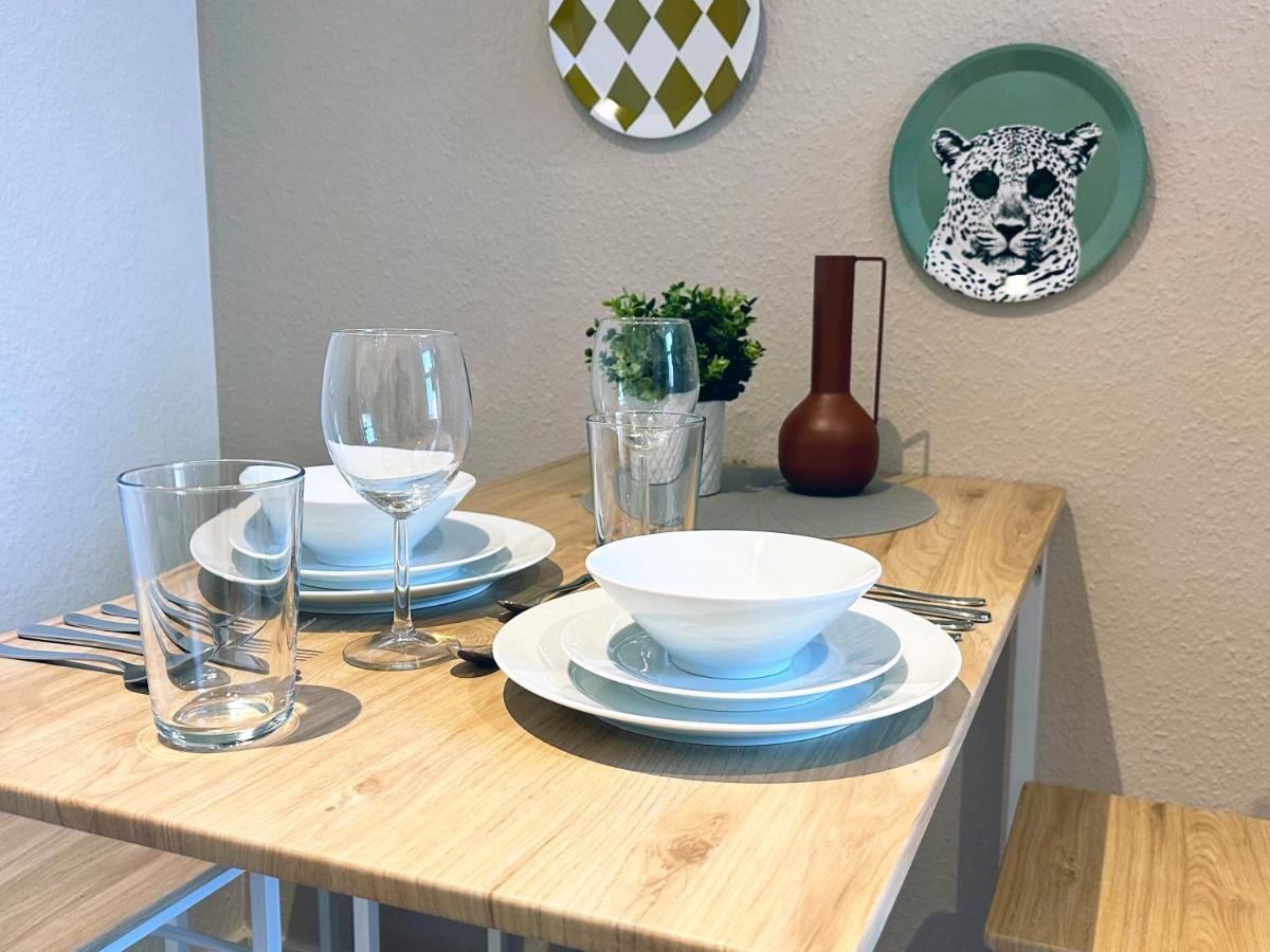 Modernes City-Apartment In Moechengladbach เมินเคงลัดบาค ภายนอก รูปภาพ